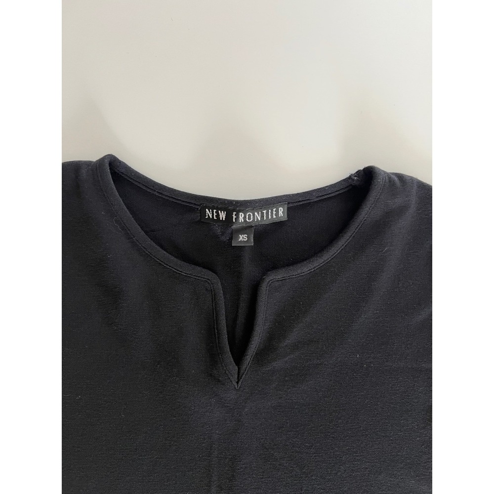 New Frontier Womens Black Sleeveless Split Neck Tank Top Side Slits Size XS - Picture 4 of 8